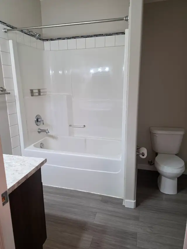 Bright & Comfortable 2 BR BSMT Suite in Timberlands - Photo 6