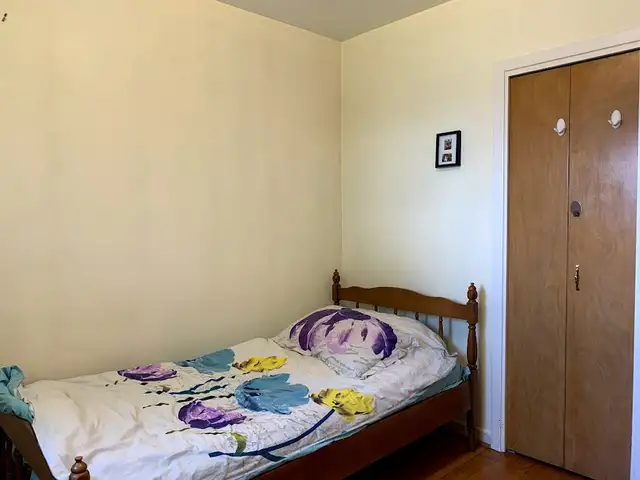 Room for Rent steps to Bessarion Subway Station - Photo 8