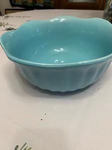 NEW. Beautiful Teal. Large Serving Bowl. $ 20