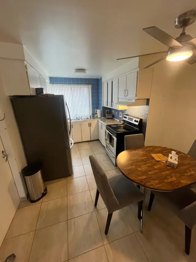 Spacious 5½ – Parking Included – Near REM In DDO - Photo 2