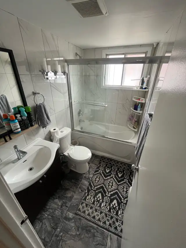 Spacious 5½ – Parking Included – Near REM In DDO - Photo 7