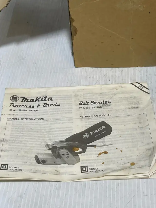 Makita 9924DB Belt Sander - Photo 6