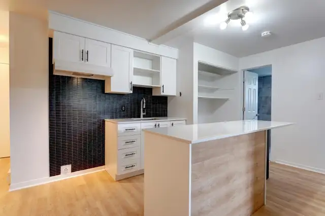 3 1/2 Style-Condo rénové à Mirabel (St-Janvier) - Juillet