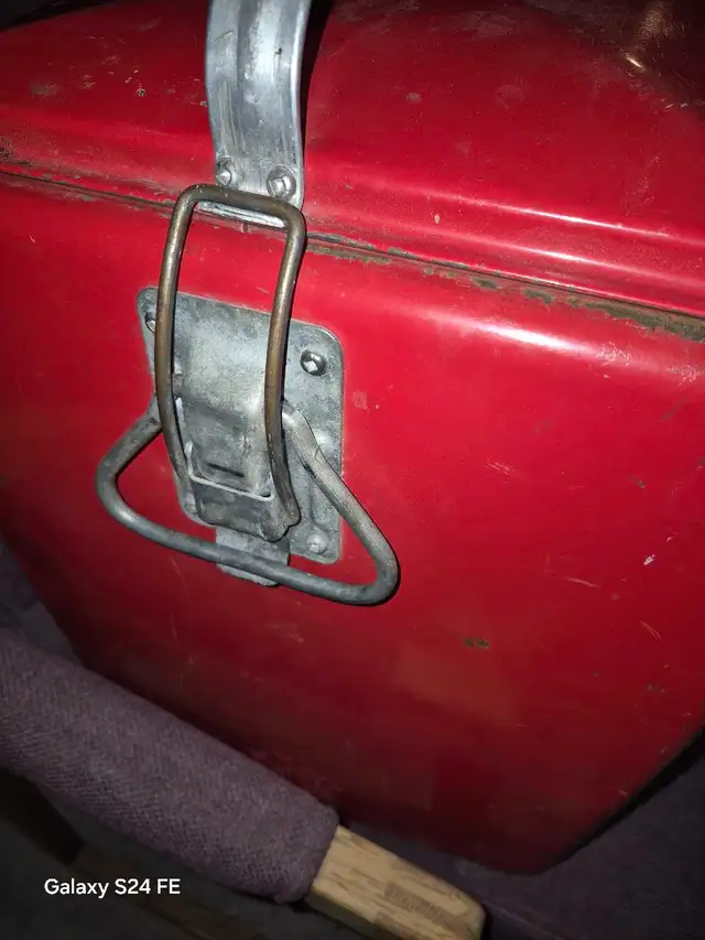 vintage French Canadian Coca-Cola cooler - Photo 2