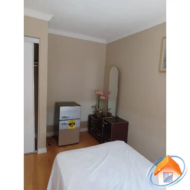 Bright Furnished Room for Rent – Scarborough (Near U of T & Cent