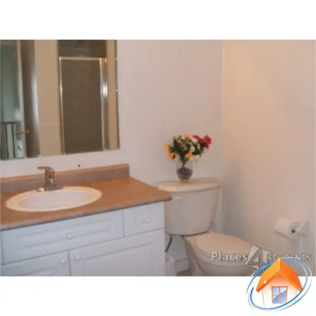 Bright Furnished Room for Rent – Scarborough (Near U of T & Cent - Photo 5