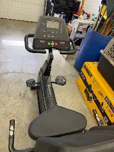 Diamondback recumbent bike Excellent condition