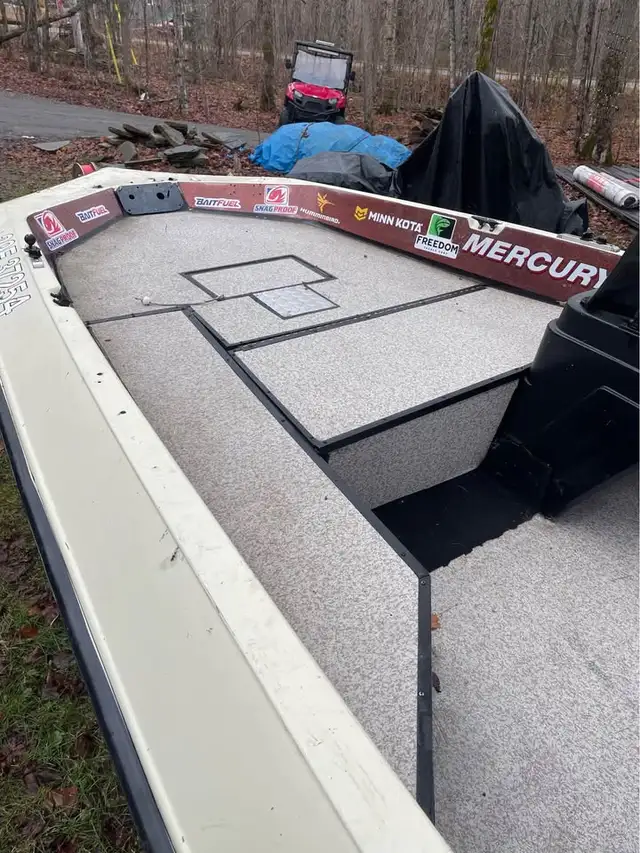 TRITON 176 BASS BOAT & TRAILER, NO MOTOR - Photo 3