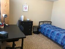 ROOMS FOR RENT - SUMMER - NEAR UNIVERSITY