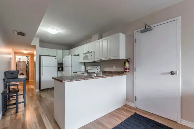 ROOMS FOR RENT - SUMMER - NEAR UNIVERSITY - Photo 6