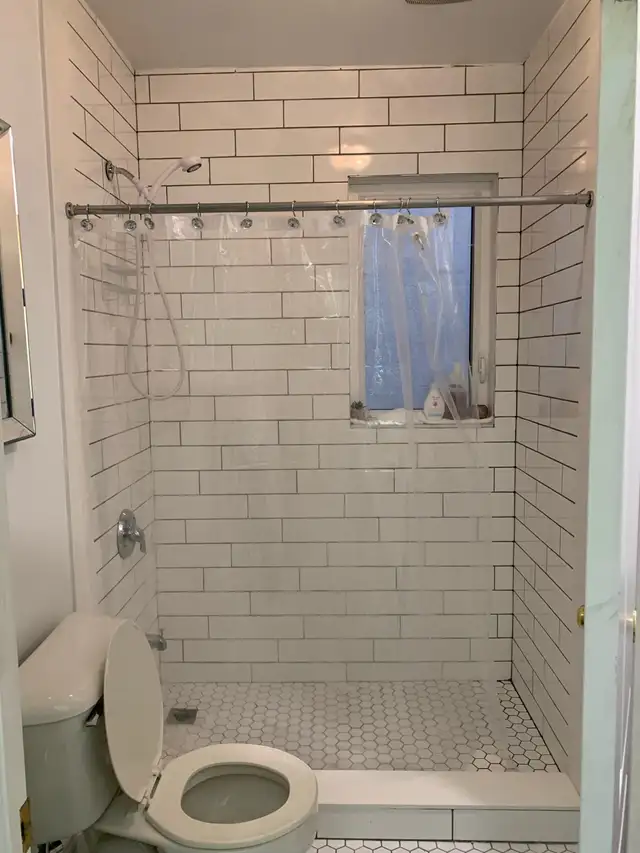 rooms and basement apartment for rent on Dufferin at Dupont - Photo 6