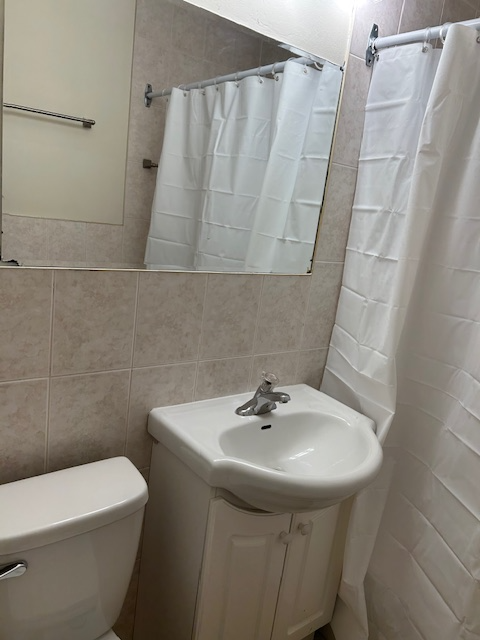 Spacious 1 bedroom apt walking distance to Humber College - Photo 7
