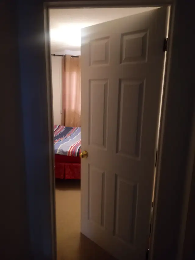 A Lovely One bedroom home in Scarborough- Month to Month Flexibi - Photo 3