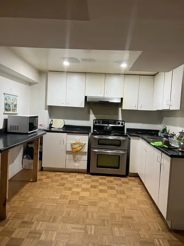 Room available for girls - Photo 5