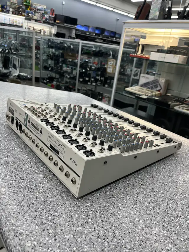 Wharfedale Pro R-2004 Mixer 16 Channel - Photo 4