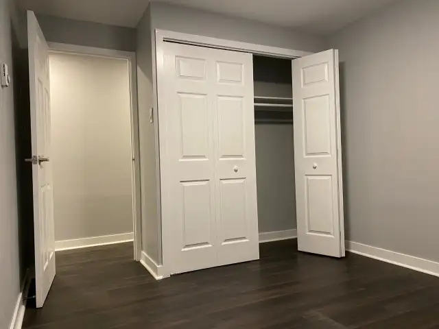 TWO BEDROOM APARTMENT ON MERIVALE ROAD FOR JUNE 2026 - Photo 8