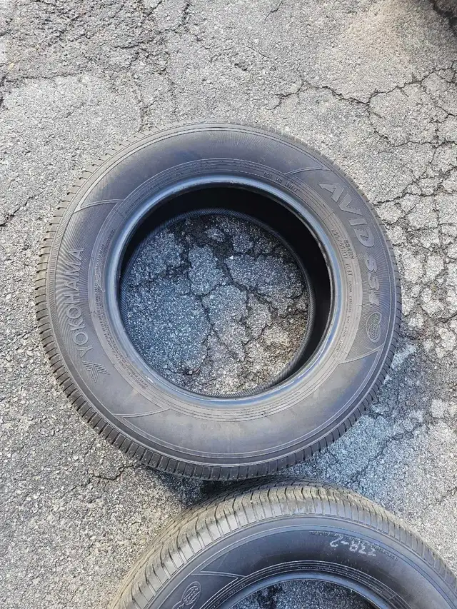 pneus 235/65/17 - Photo 3