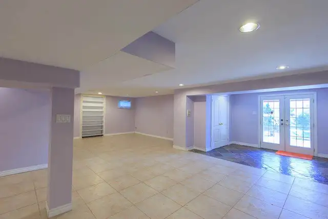 Caledon 5 2 bedrooms,lots parking,pool,ravine - Photo 21