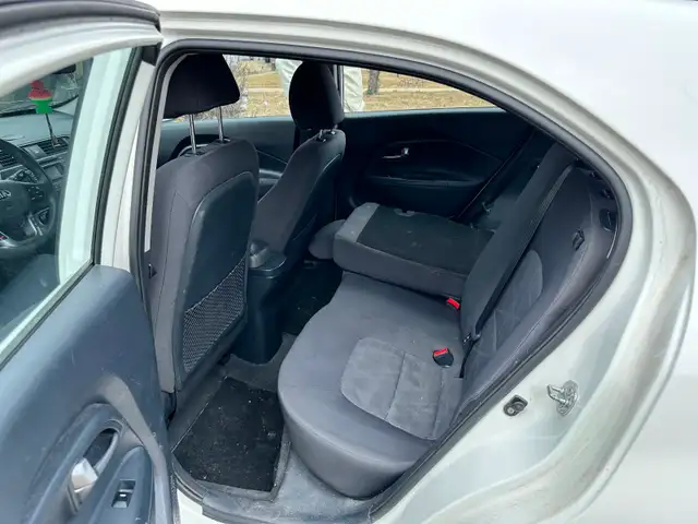 2013 KIA Rio - Photo 7