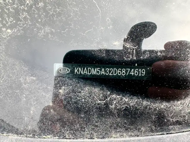 2013 KIA Rio - Photo 8