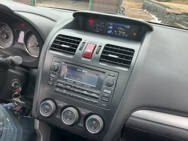 2014 Subaru Forrester - Photo 4