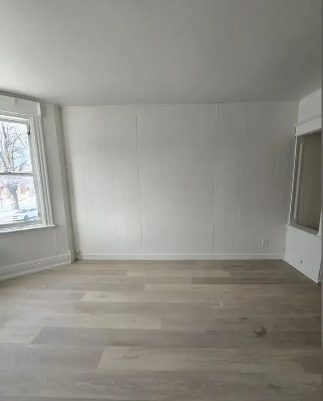 5 1/2 rénové au centre-ville  - 3 MOIS GRATUITS ! - Photo 3