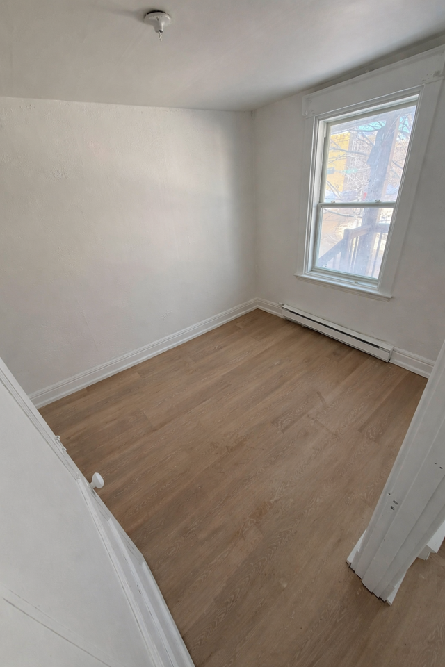 5 1/2 rénové au centre-ville  - 3 MOIS GRATUITS ! - Photo 6