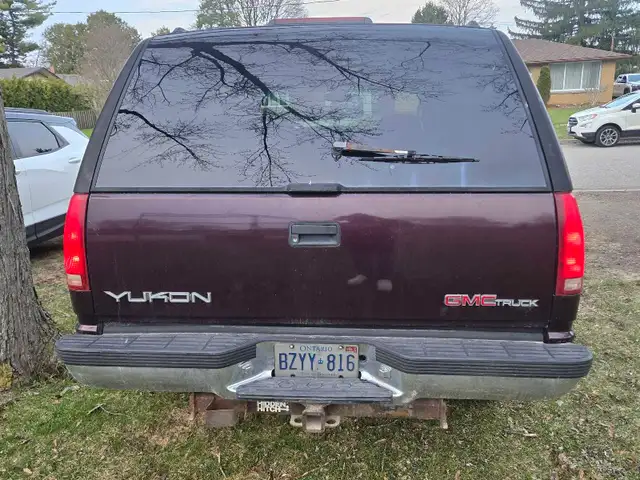 1997 GMC Yukon SLE 4x4 Loaded V8 - Photo 5