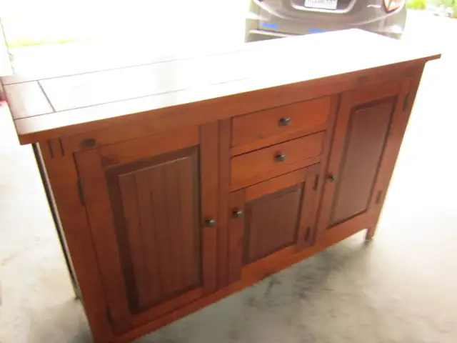 Accent Table - Photo 2