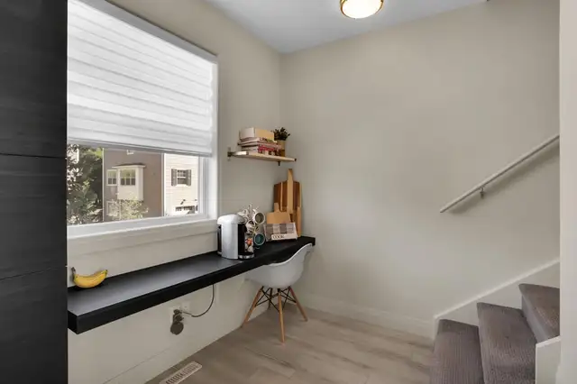 Roomates Wanted ASAP- Pet friendly - Photo 6