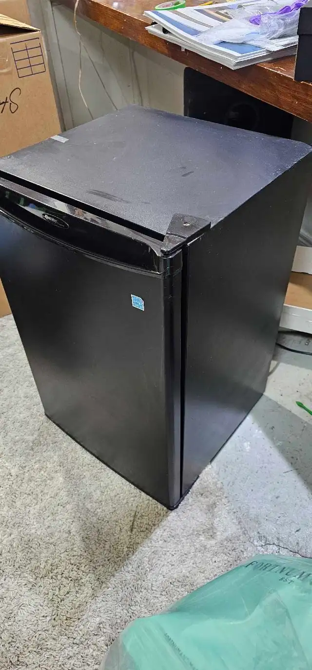 Danby Mini Fridge for sale - Photo 2