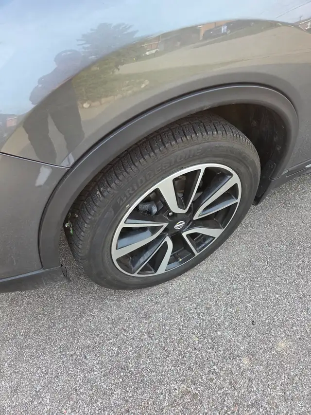 2018 Nissan Rogue - Photo 2