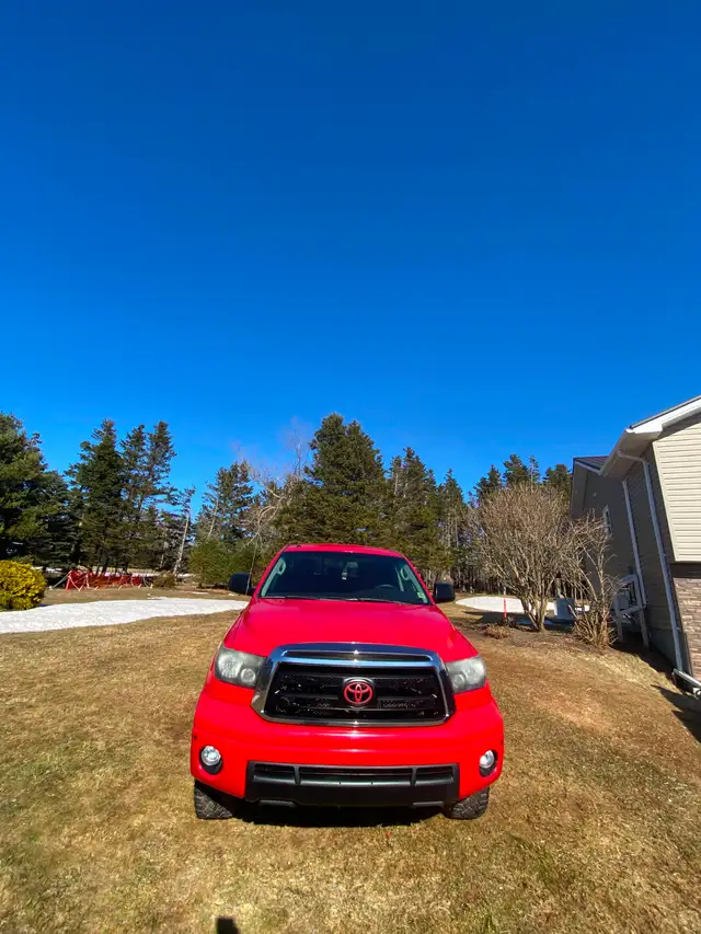 2011 Toyota Tundra - Photo 4