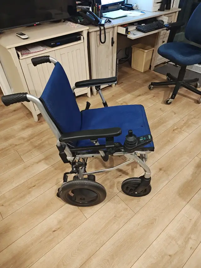 Chaise Fauteuil roulant électrique - Photo 2