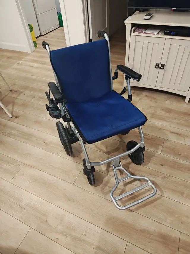 Chaise Fauteuil roulant électrique - Photo 4