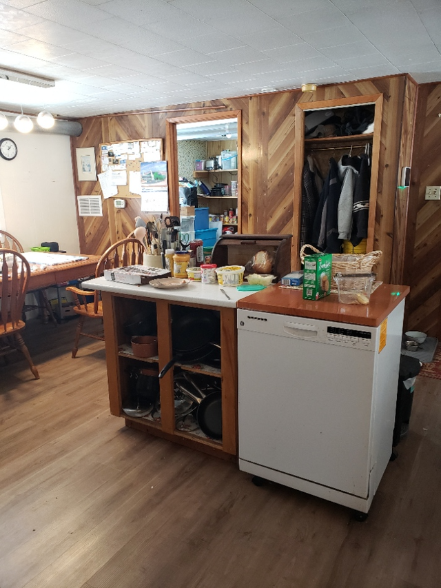 rustic ranch house on .6 acres for sale - Photo 6