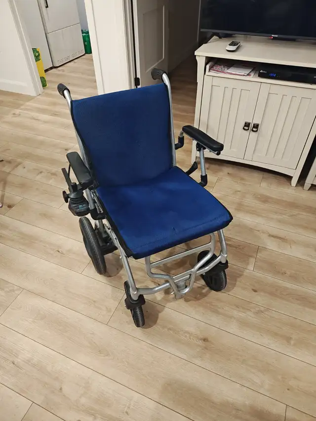 Chaise Fauteuil roulant électrique - Photo 3