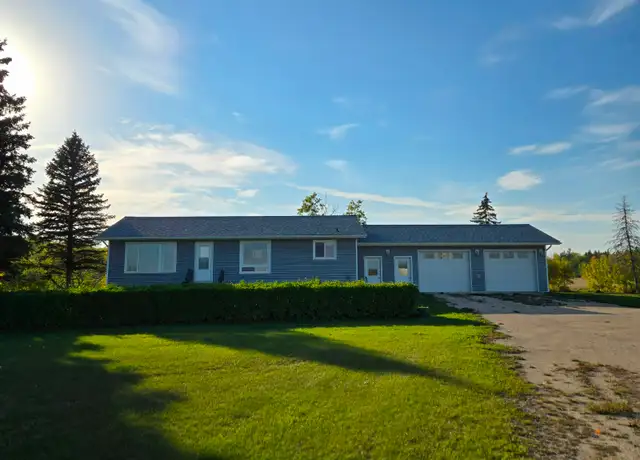 3 BR Bungalow in a peaceful country setting w/ 80 acres land