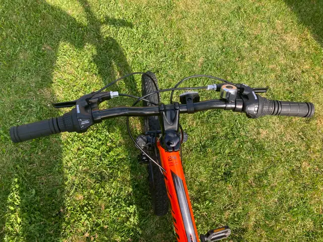 Schwinn Mountain Bike 24' - Photo 6