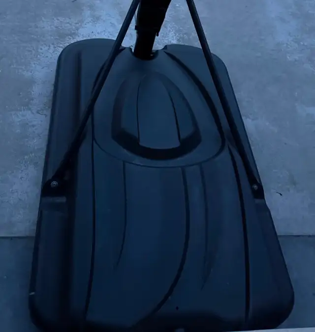 Lifetime basketball net - adjustable like new - Photo 3