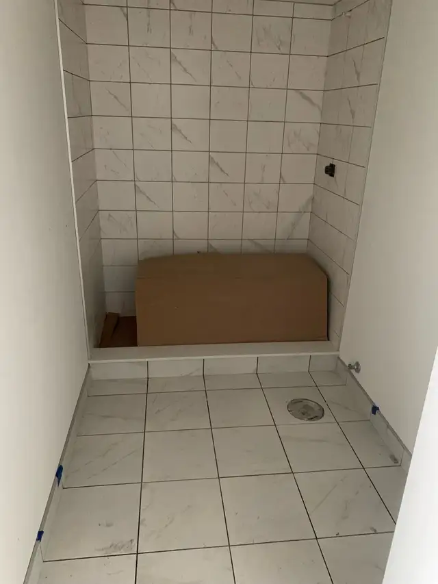 tile installer - Photo 8