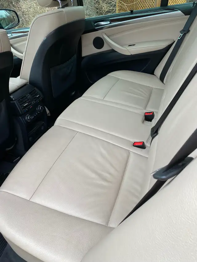 2011 BMW X5 35i - Photo 11