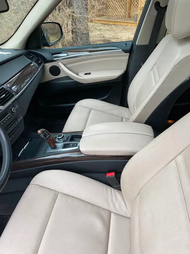 2011 BMW X5 35i - Photo 12