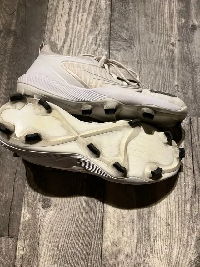 Baseball Cleats - Photo 2