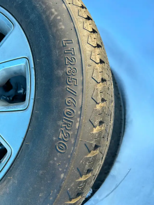 2019 Ram 2500 Wheels tires and rims - Photo 3