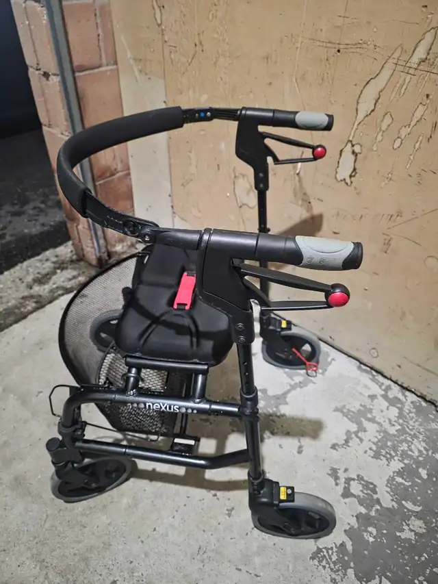 Nexus Rollator Walker with removable basket - Photo 2