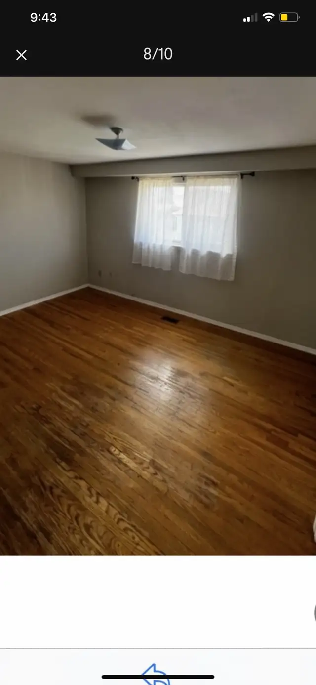 Central Mississauga 3 bedroom detached home for rent  home - Photo 8