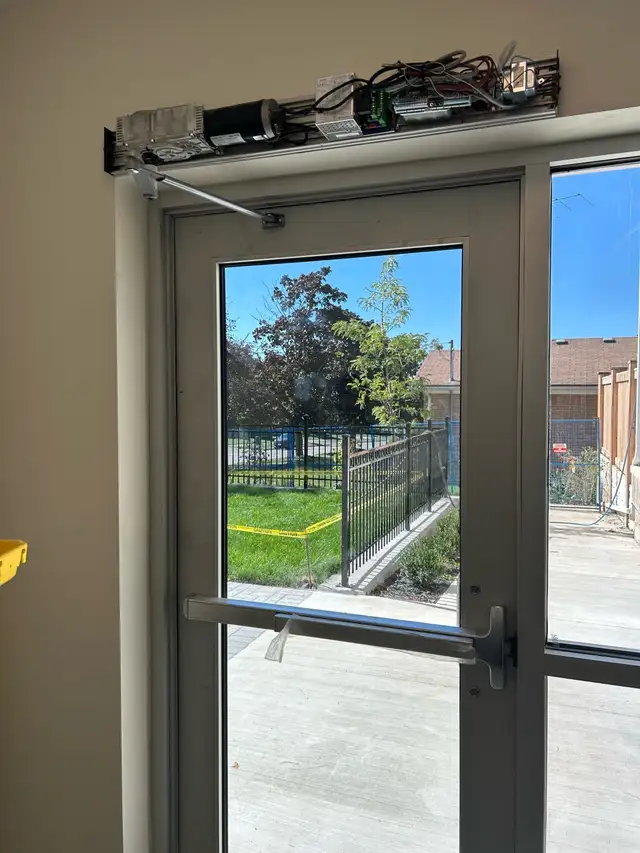 Automatic door opener, Barrier free washroom, handicap door - Photo 5