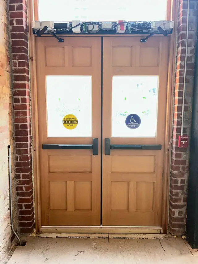 Automatic door opener, Barrier free washroom, handicap door - Photo 7