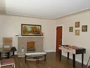 Room for rent available. - Photo 9